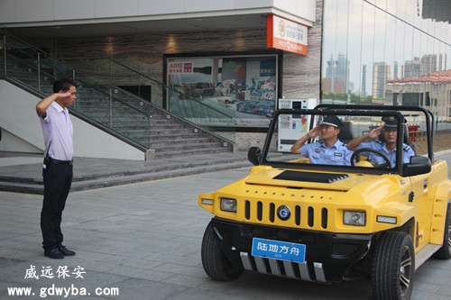 停車被刮蹭，停車場保安是否有責任？